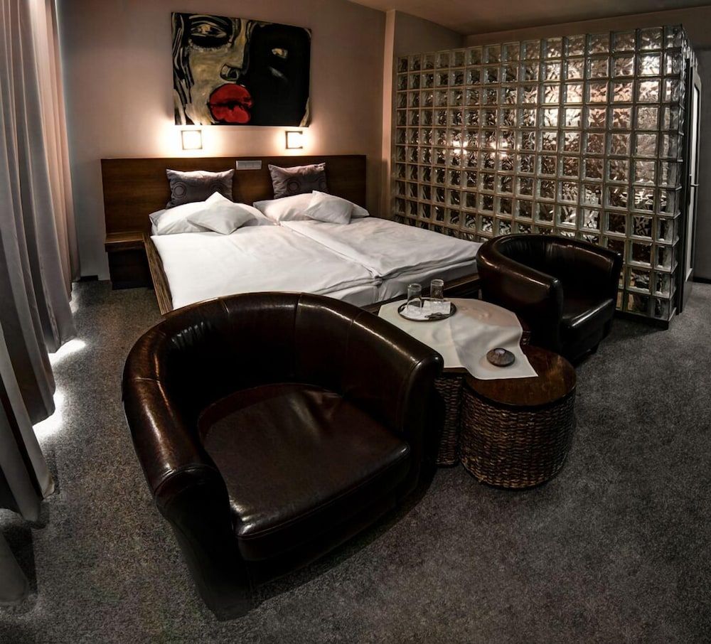 Standard Double Room, 1 Queen Bed