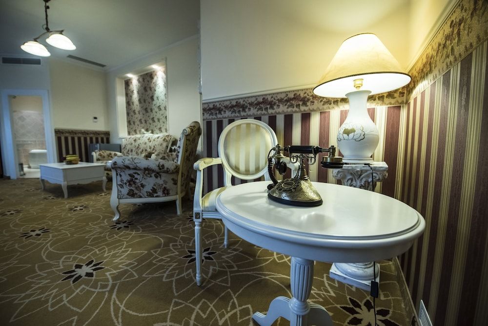 GOLDEN ROYAL Boutique hotel & Spa Deluxe Apartment 13