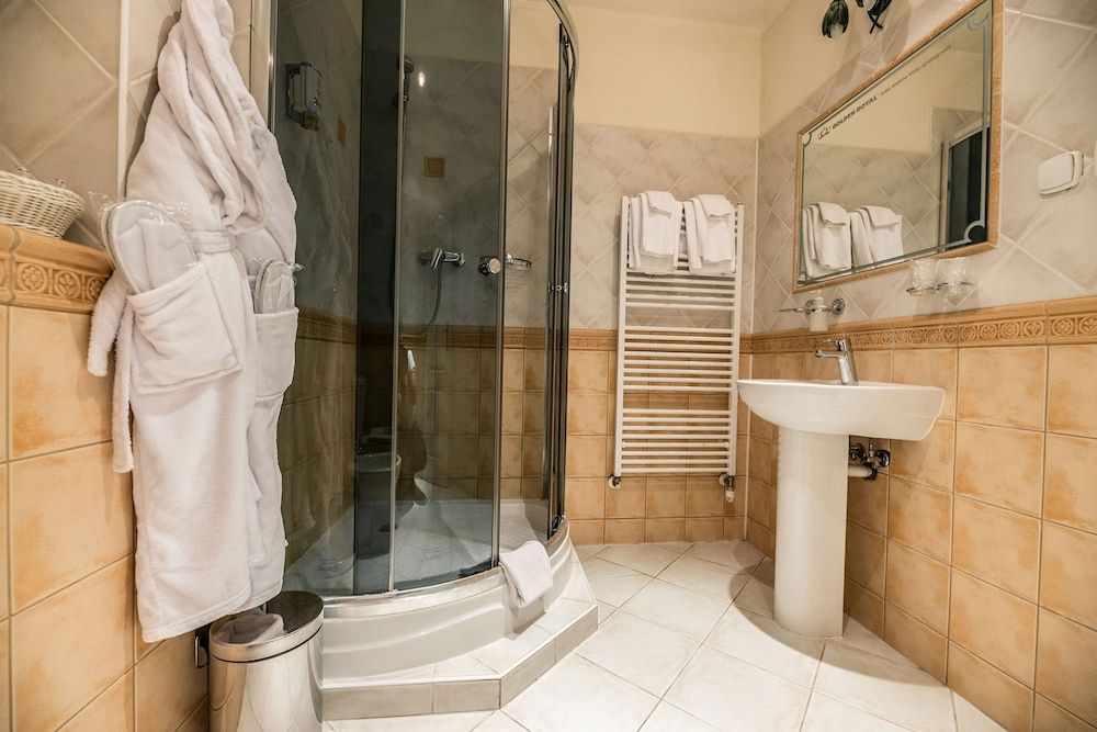 GOLDEN ROYAL Boutique hotel & Spa Deluxe Double or Twin Room, 1 Bedroom 22