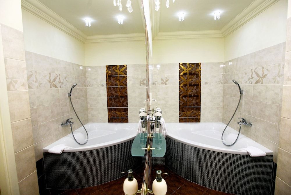 GOLDEN ROYAL Boutique hotel & Spa Deluxe Apartment 10