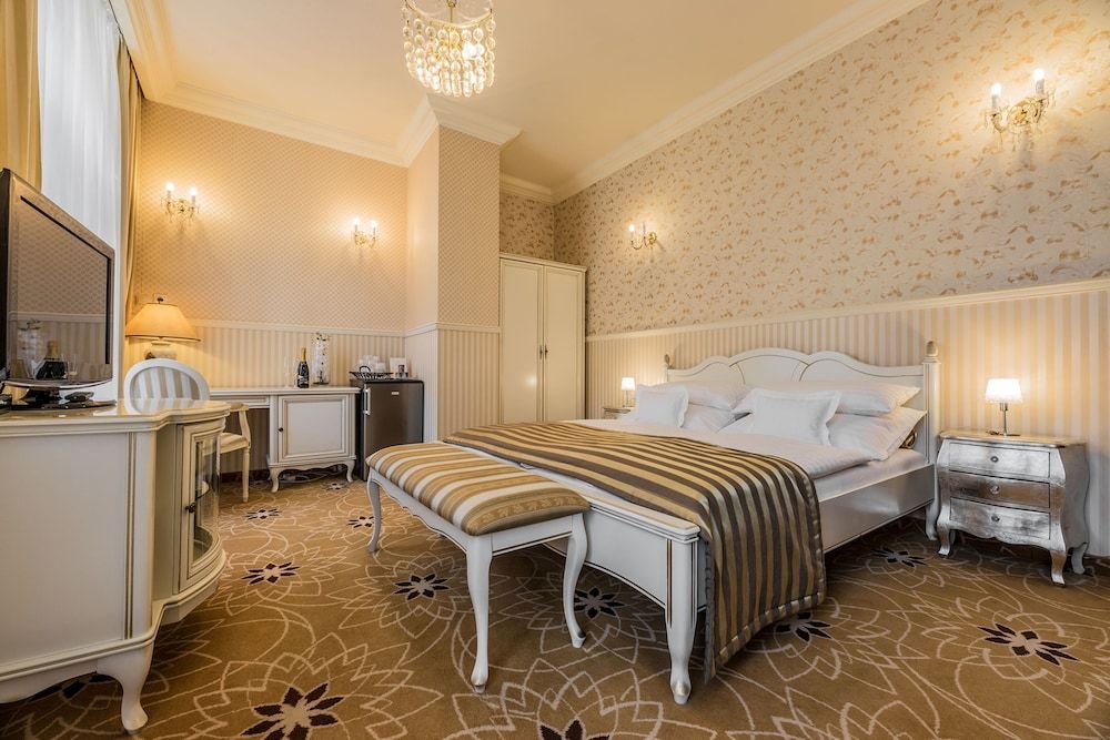 GOLDEN ROYAL Boutique hotel & Spa Deluxe Double or Twin Room, 1 Bedroom 7