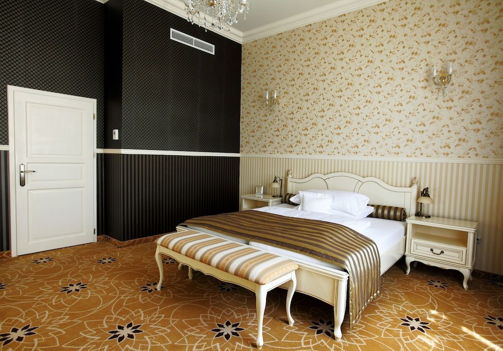 GOLDEN ROYAL Boutique hotel & Spa Deluxe Apartment 2