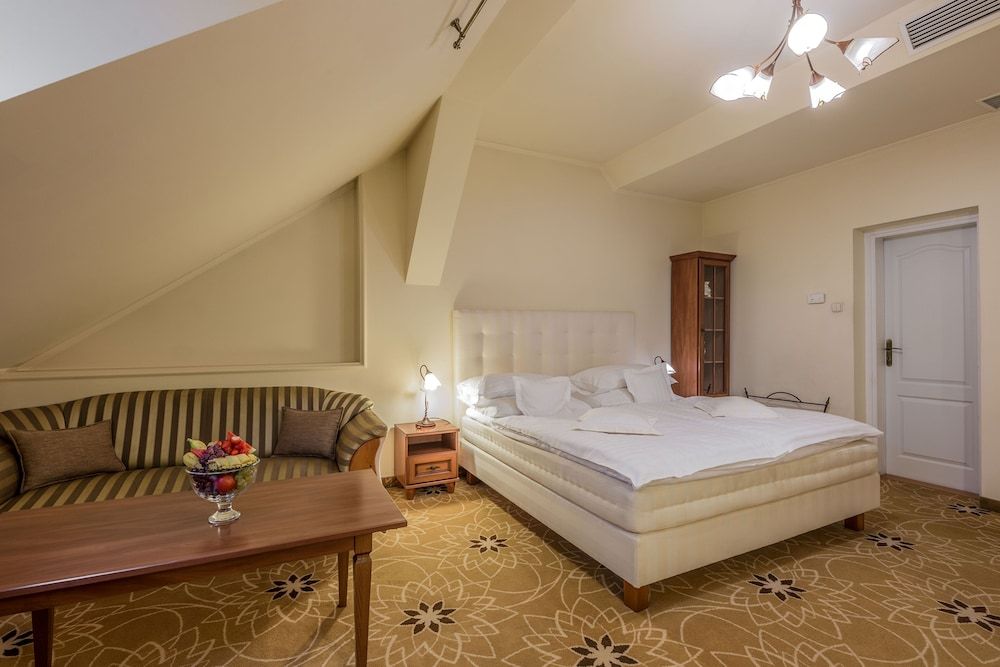 GOLDEN ROYAL Boutique hotel & Spa Deluxe Double or Twin Room, 1 Bedroom 9