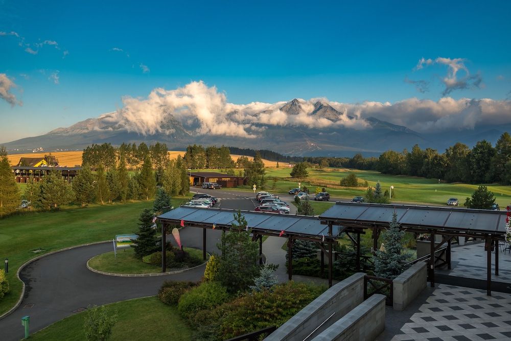 Hotel International Suite, 2 Bedrooms (3 balconies) 3