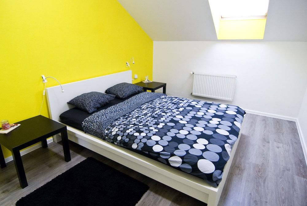 Nitra Glycerin Hostel Basic Double Room, 1 Queen Bed 2