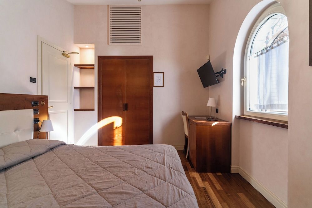 Hotel Rosa Superior Double Room 11