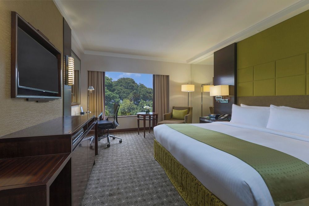 Holiday Inn Singapore Orchard City Centre by IHG Standard Room, 1 King Bed 3