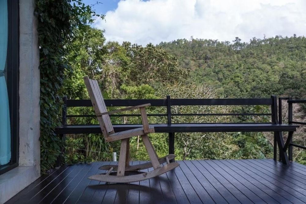 Phu Pha View Doi Tree House Terrace 9