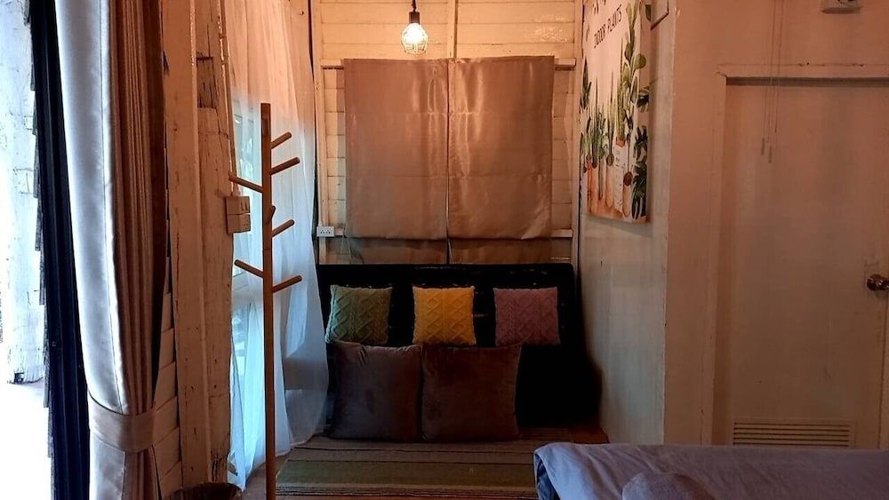 Phu Pha View Doi White House Cottage 10