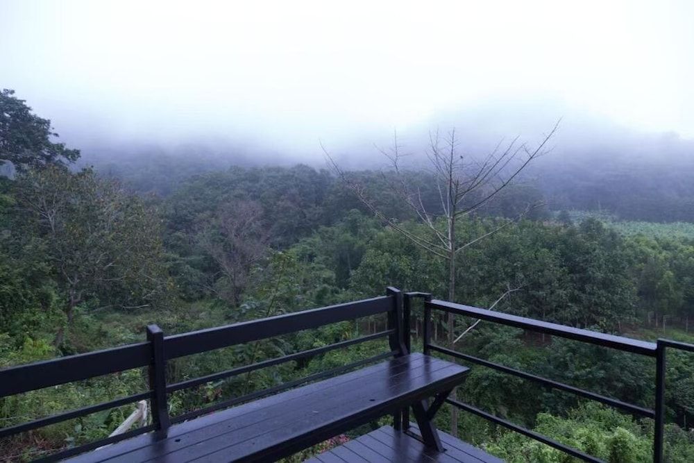 Phu Pha View Doi Tree House Terrace 10
