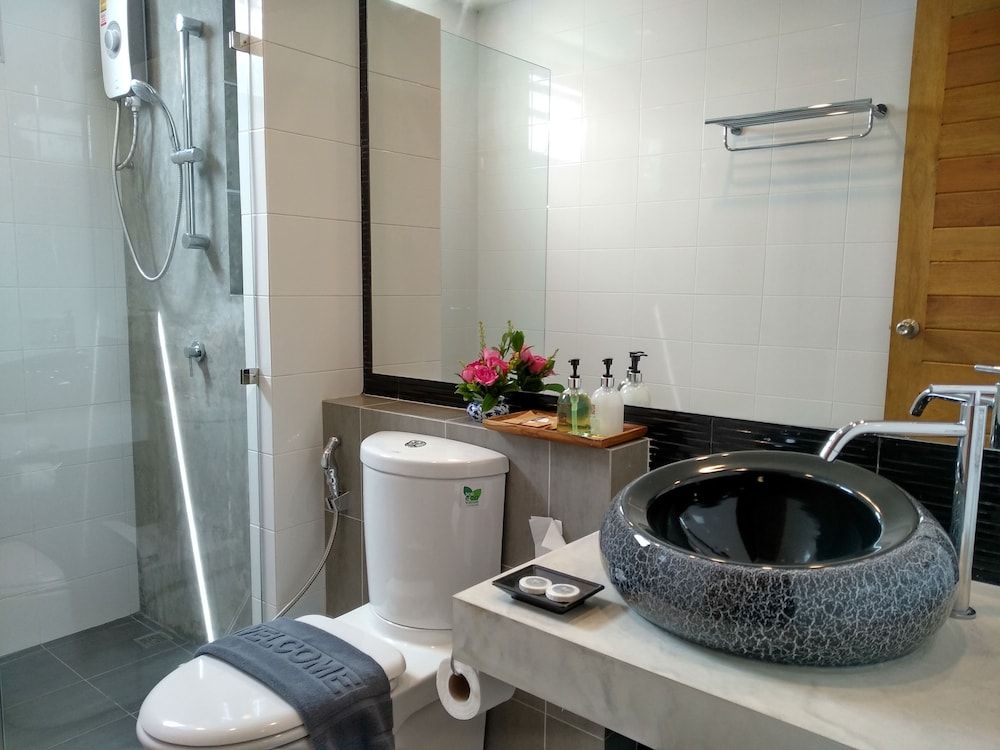 De Loft Ao Nang Standard Double Room, 1 Queen Bed, Mountain View 4