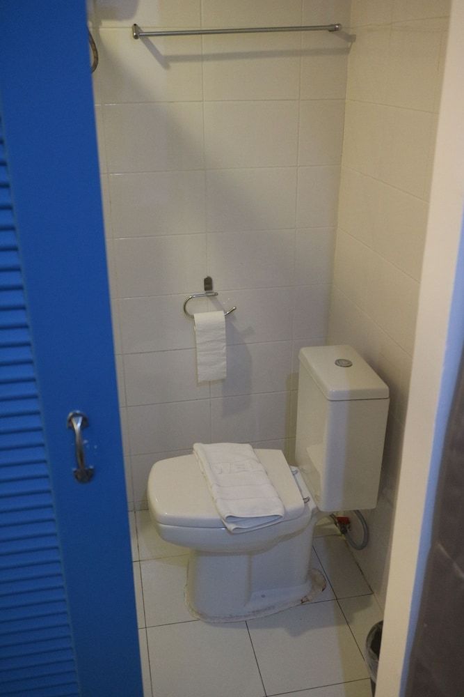 L42 Hostel Standard Double Room 10