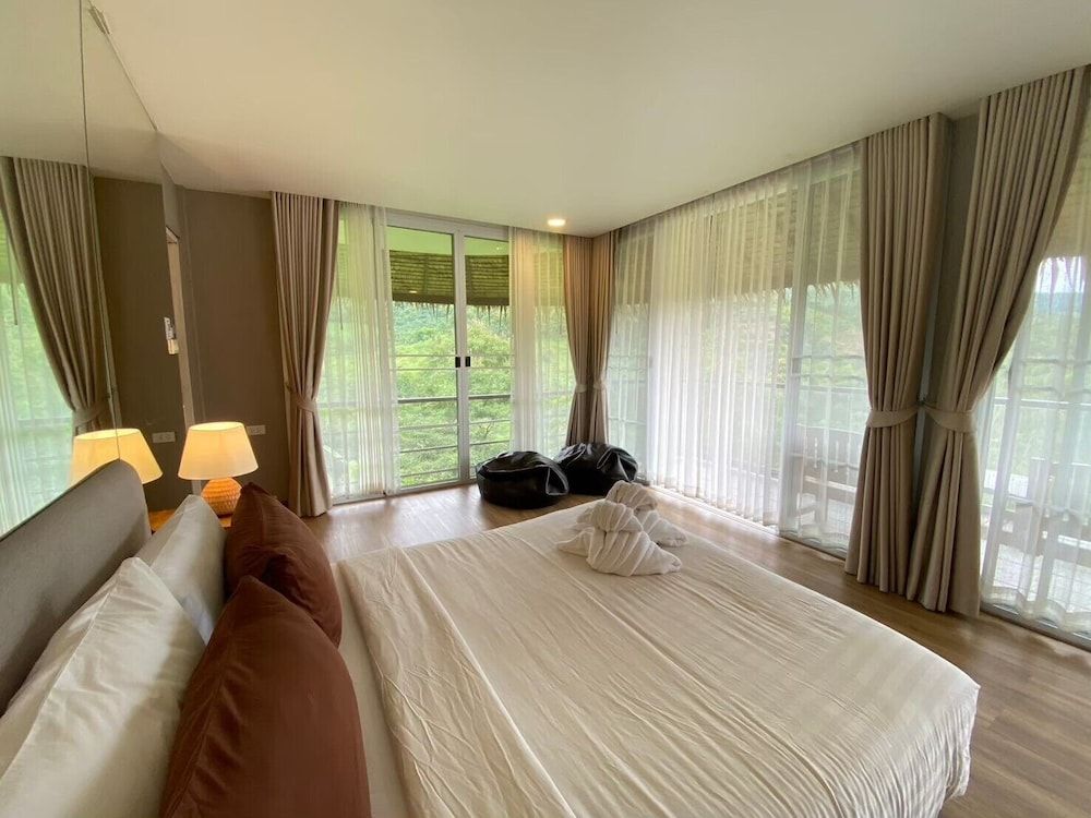 Chiangkhan River Green Hill Phu Thok Deluxe Villa 2