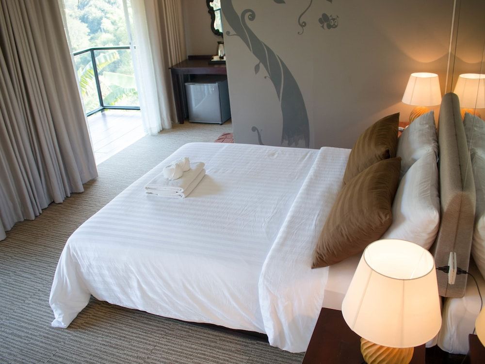 Chiangkhan River Green Hill Phu Thok Deluxe Villa 4