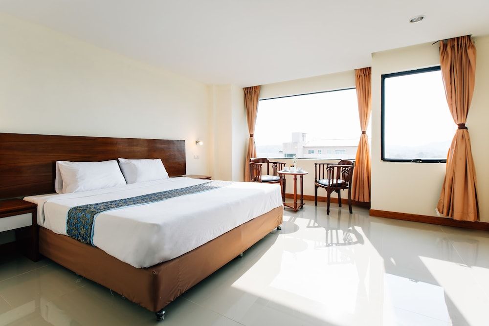 Sinkiat Thani Hotel Standard Double or Twin Room, 1 Double or 2 Twin Beds 16