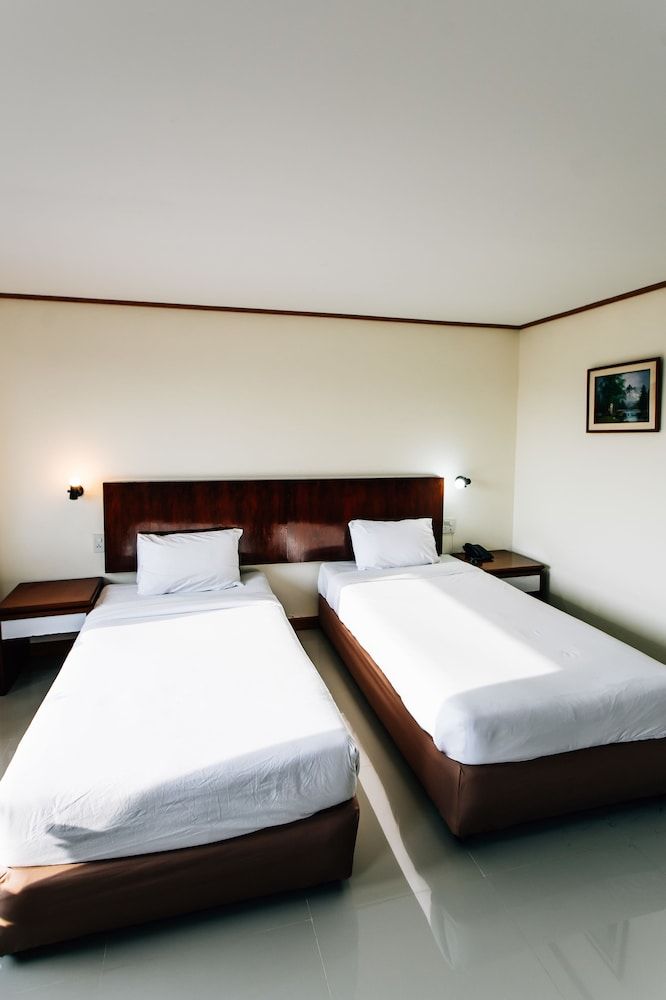 Sinkiat Thani Hotel Standard Double or Twin Room, 1 Double or 2 Twin Beds 5