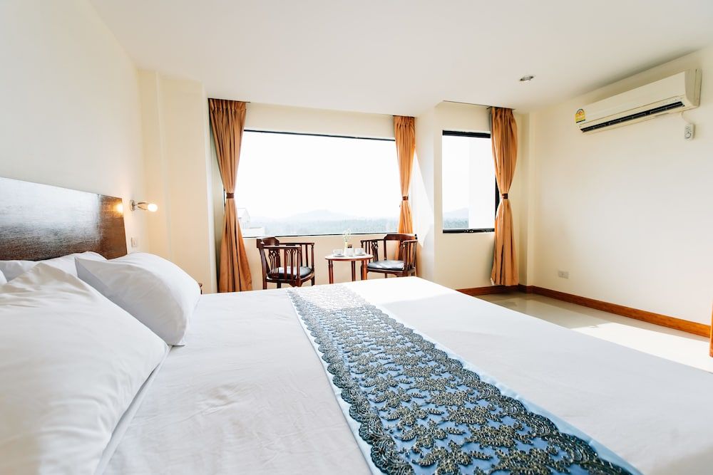 Sinkiat Thani Hotel Standard Double or Twin Room, 1 Double or 2 Twin Beds 9