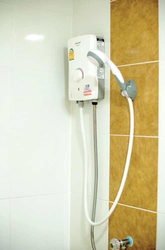 Mok Mek 72 Studio 16