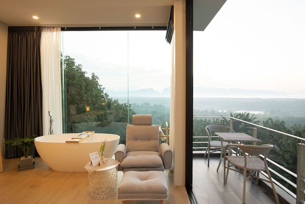 Ao Luek Panoramic Pool Villa Deluxe Room, Sea View 15