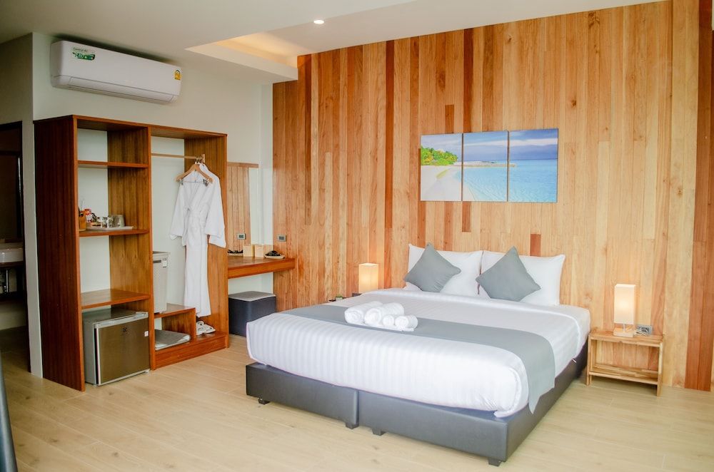 Ao Luek Panoramic Pool Villa Deluxe Room, Sea View