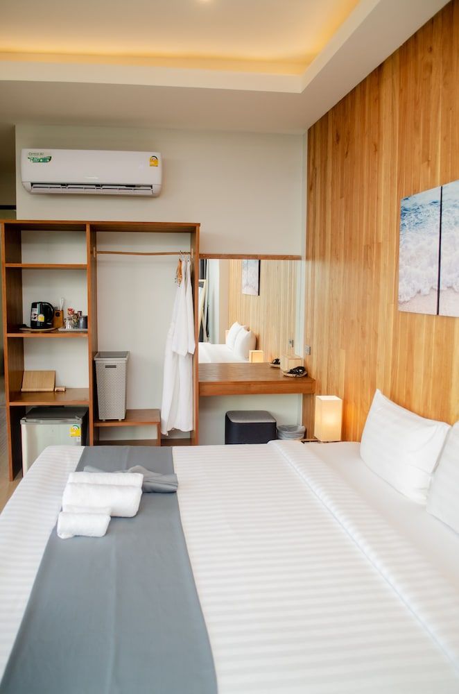 Ao Luek Panoramic Pool Villa Deluxe Room, Sea View 8