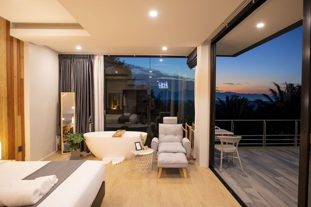 Ao Luek Panoramic Pool Villa Deluxe Room, Sea View 12