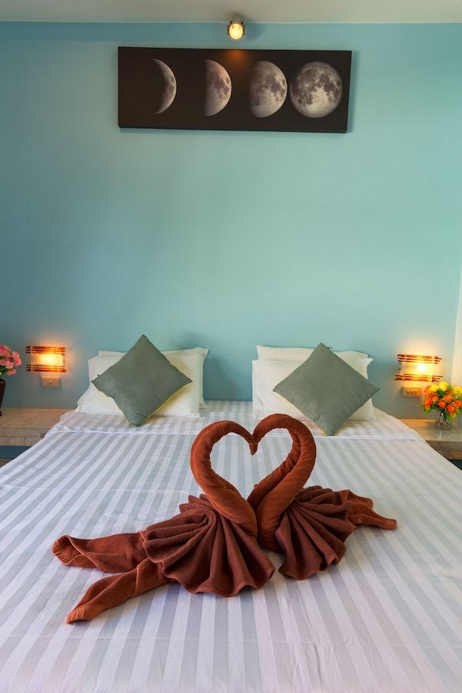 undefined Baan Chaylay Karon 10