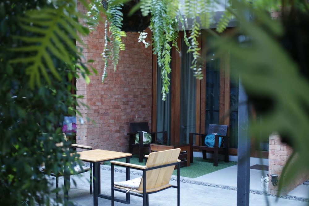 The White Elephant Home Deluxe Room, 1 King Bed, Non Smoking, Park View 4