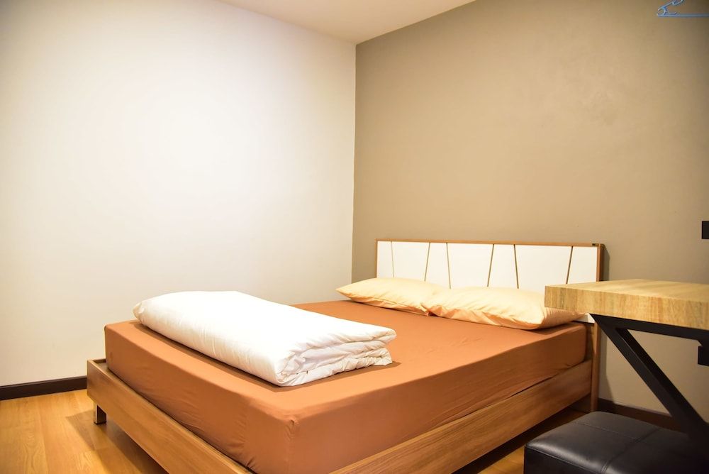 undefined Inn Trog And Inn Soi - Hostel - Adults Only 3