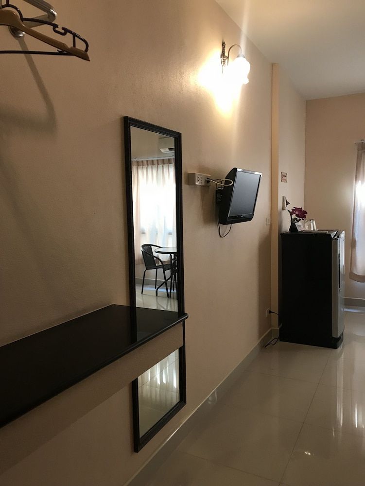 Ton Thong Resort Hotel Standard Twin Room 7