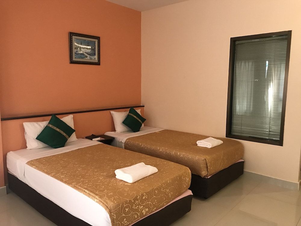 Ton Thong Resort Hotel Standard Twin Room