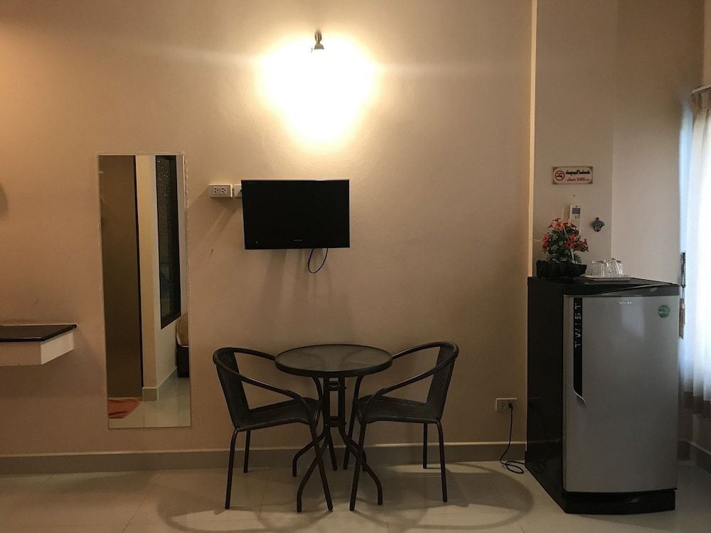 Ton Thong Resort Hotel Standard Triple Room 9