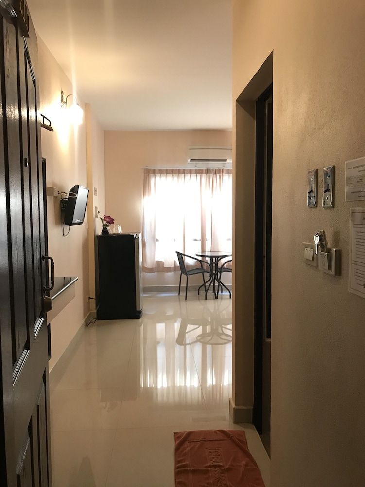 Ton Thong Resort Hotel Standard Twin Room 6