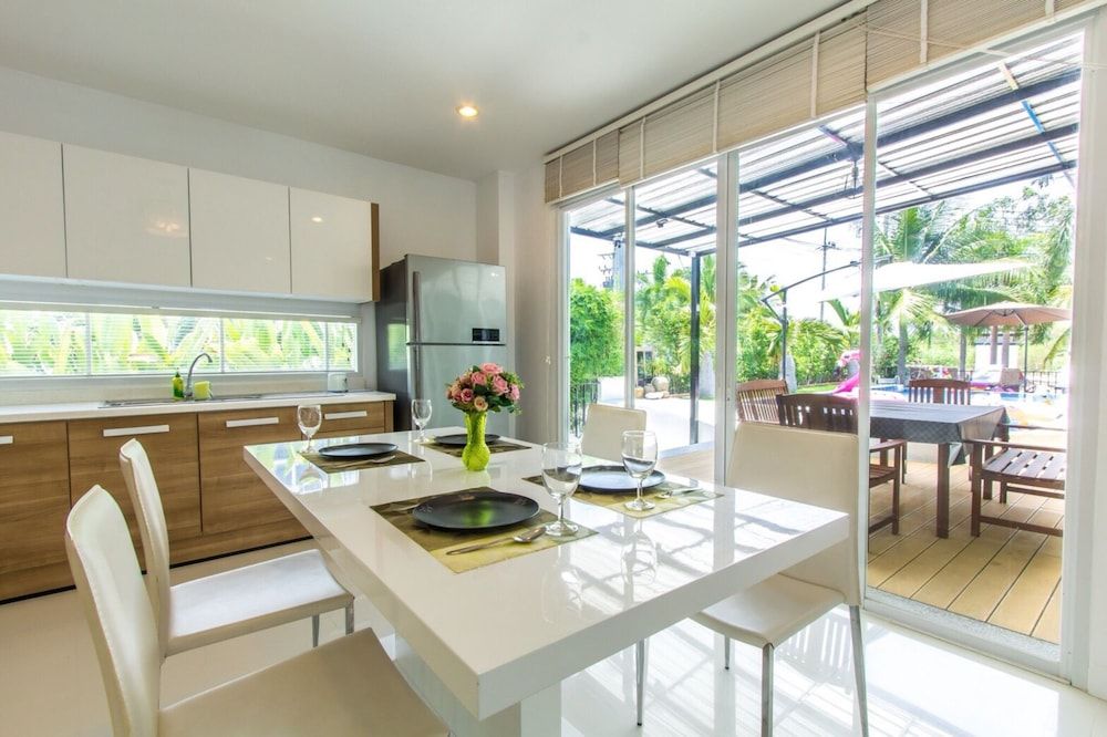 undefined Happy-Home Pool Villa 2