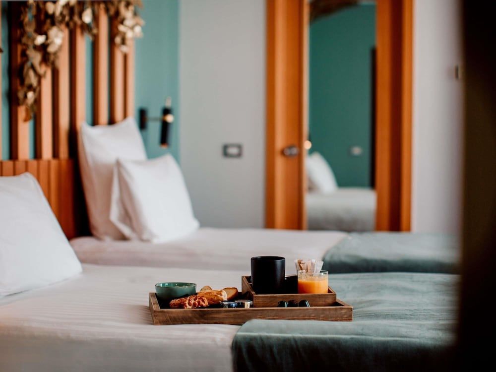 undefined Mercure Roma Corso Trieste 8