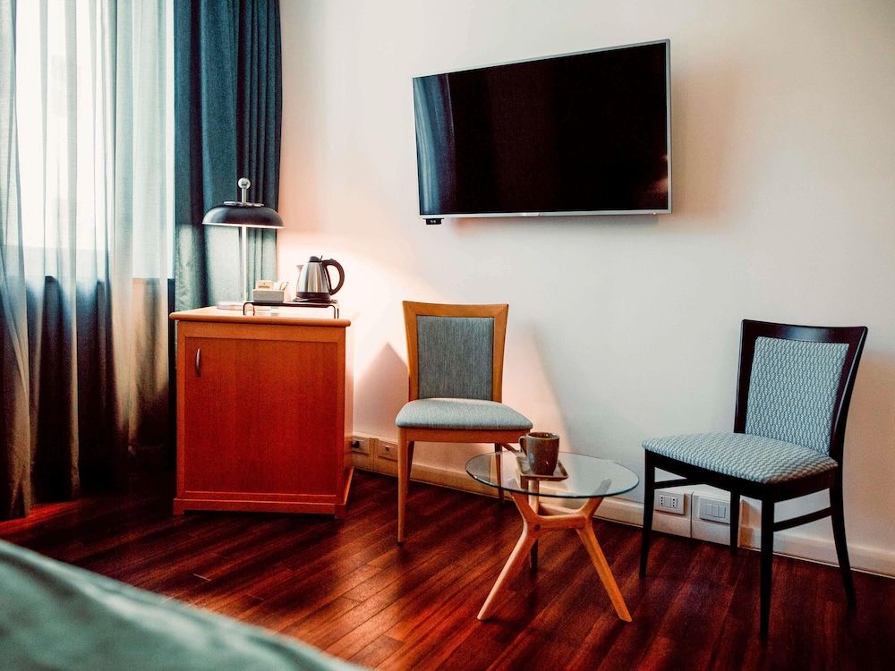 Mercure Roma Corso Trieste Classic Double Room 8