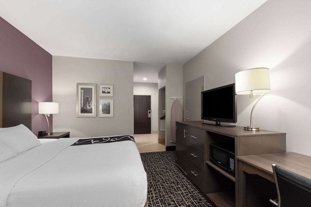 Room, 1 King Bed, Accessible, Non Smoking