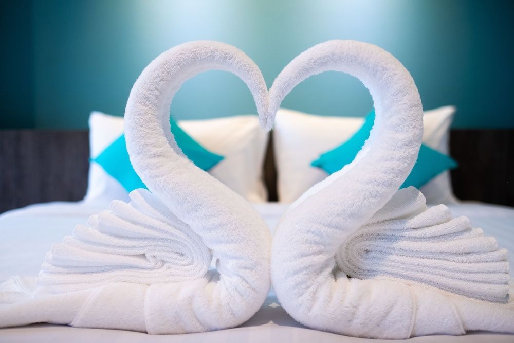 S.22 Hotel Suratthani Luxury Triple Room 5