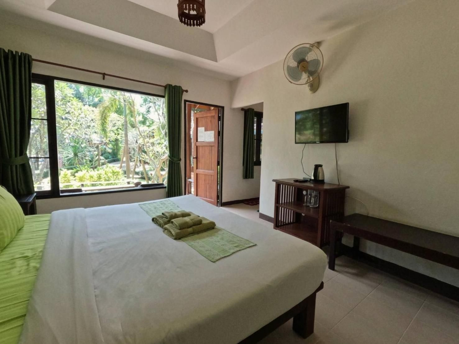 Double Room with Mountain View