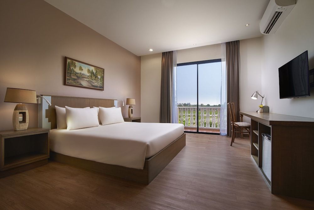 Superior Room, 1 King Bed