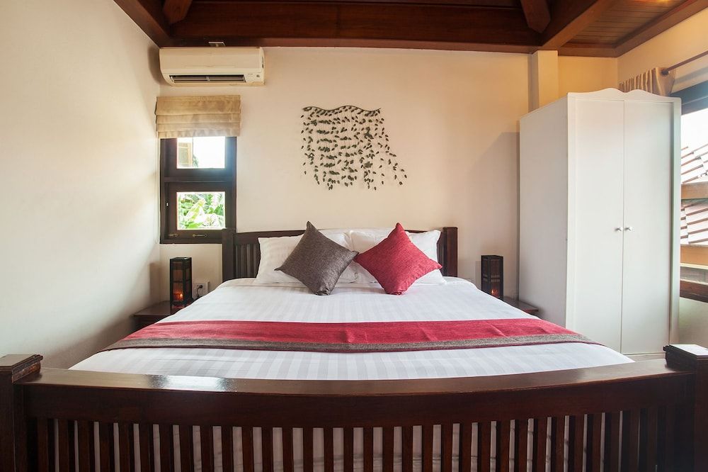 Achawalai Residence Village Deluxe Villa, 3 Bedrooms, 2 Bathrooms, Pool View 3