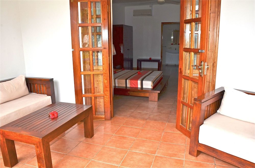 The Britannia Hotel Superior Double Room 9