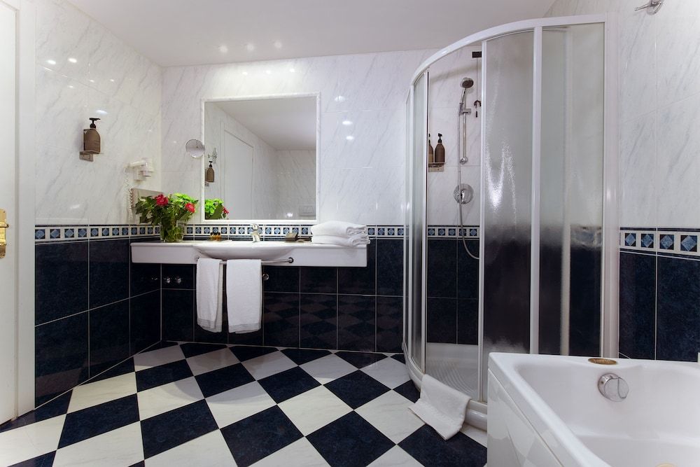 Hotel Parma & Congressi Superior Room 4