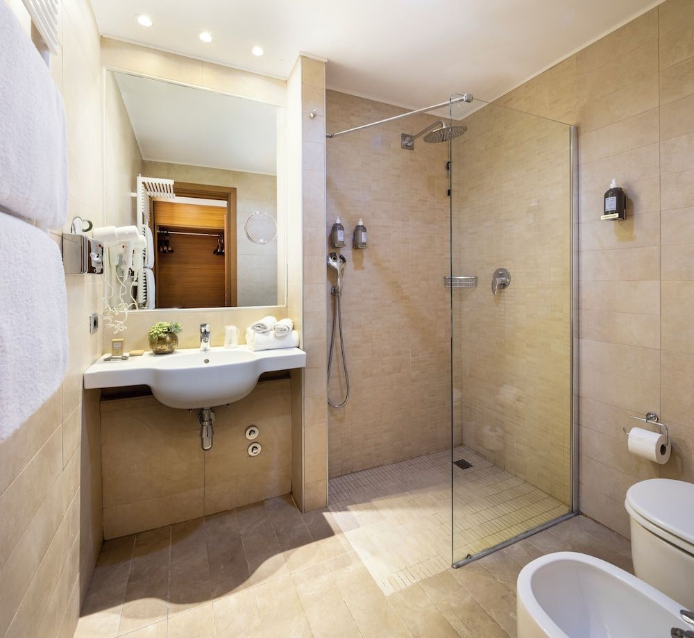 Hotel Parma & Congressi Classic Room 4