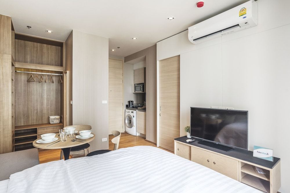 undefined Park 24 by Favstay 6