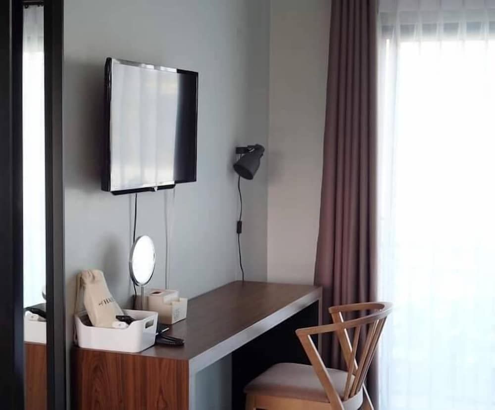 The Zen Hotel Yasothon Standard Double Room 8