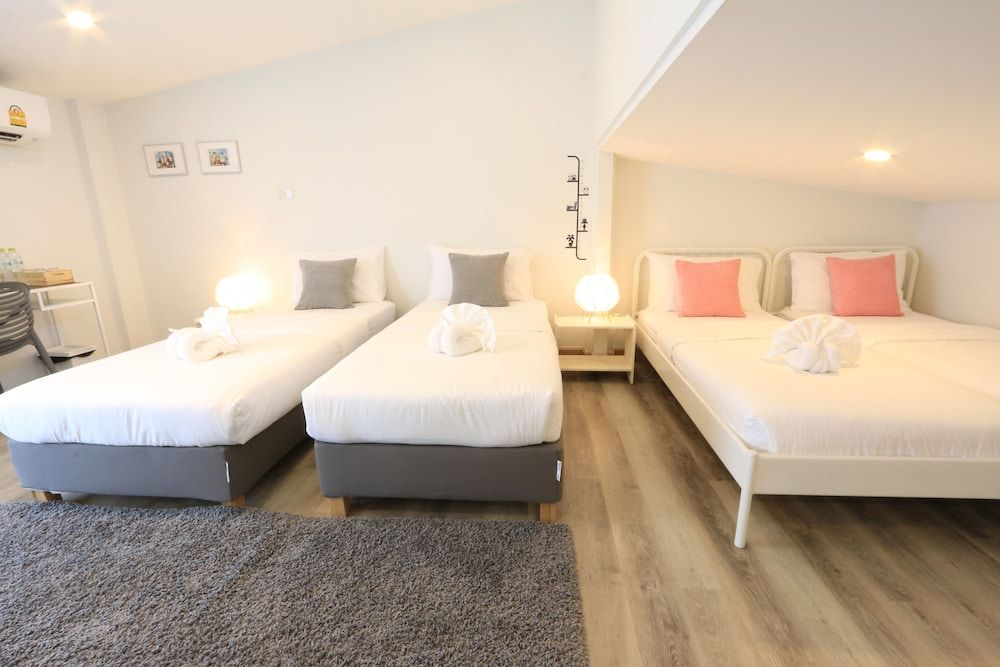 Neveu Premier Residence 3-Bedroom Suite 5