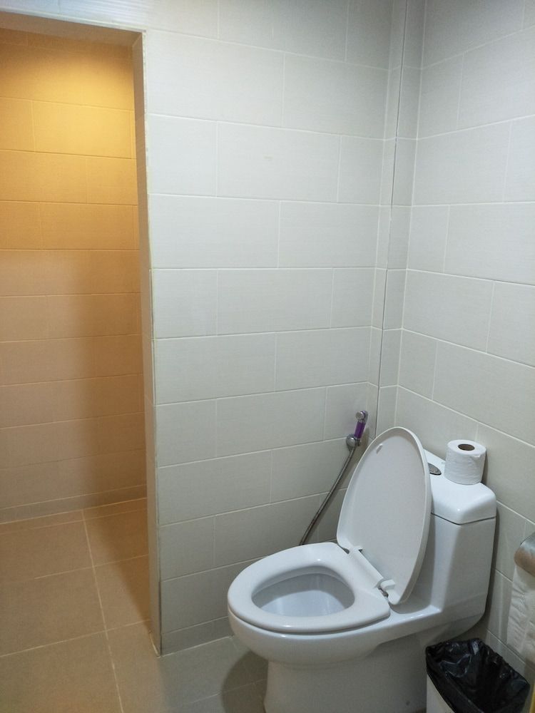 BADU sukhumvit - Hostel Elite Shared Dormitory, Mixed Dorm, Shared Bathroom 11