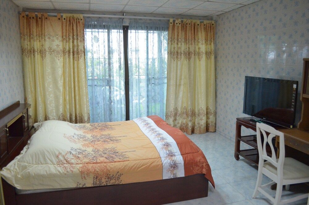 Charan 41 Hostel