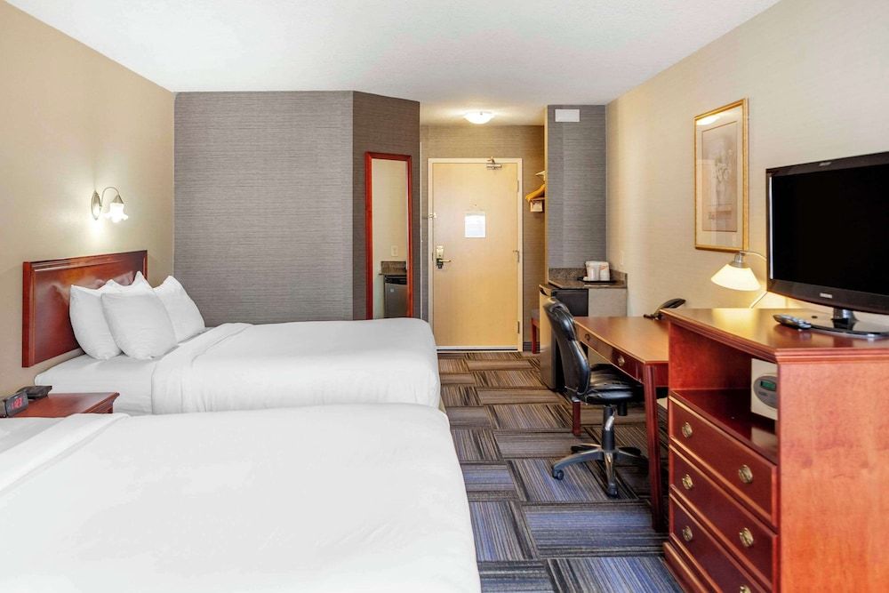 Standard Room, 2 Queen Beds, Non Smoking